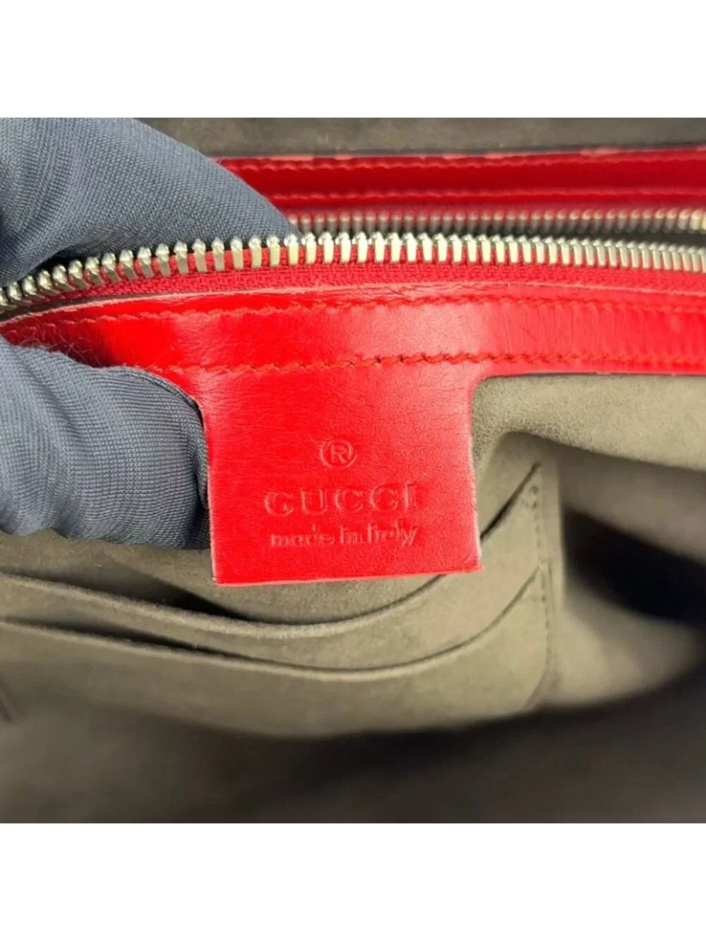 Gucci Guccissima Leather Red Business Bag Silver